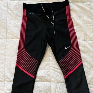 Nike Dri-Fit Power Speed Running Capri leggings